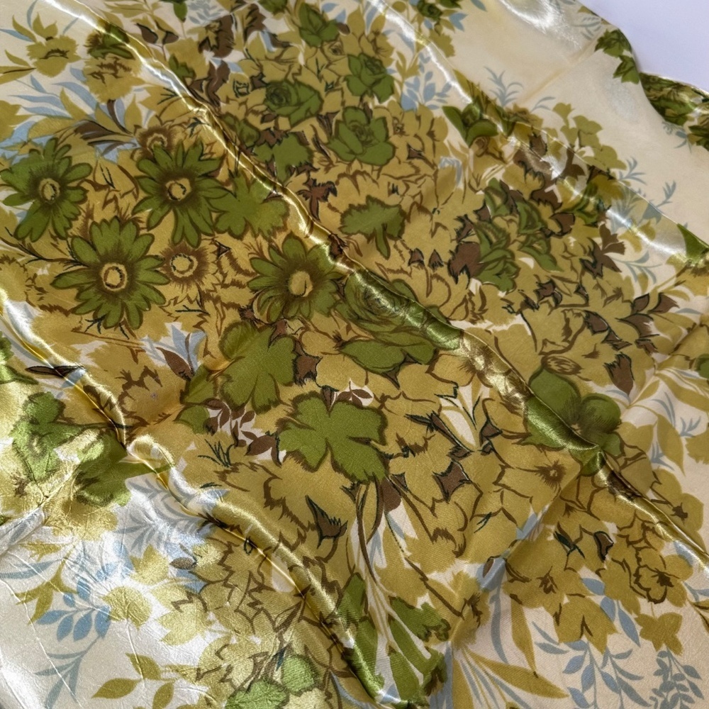 Vintage Floral Square Scarf 28” Olive Green Gold Cottagecore Retro - Picture 2 of 6